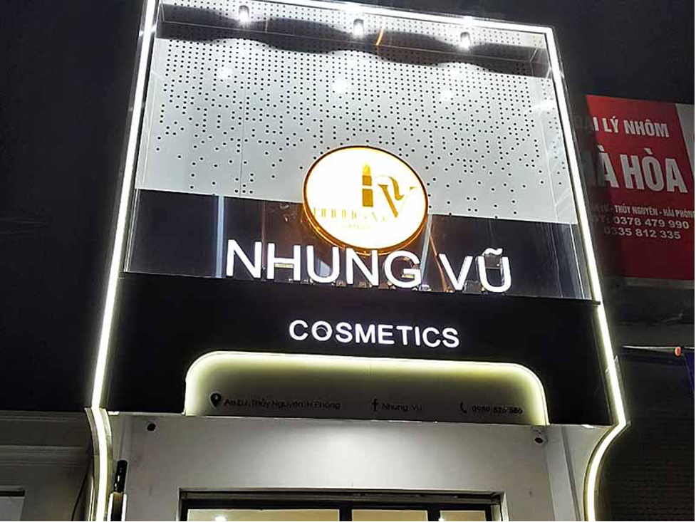 Biển hiệu quảng cáo mỹ phẩm Cosmetics