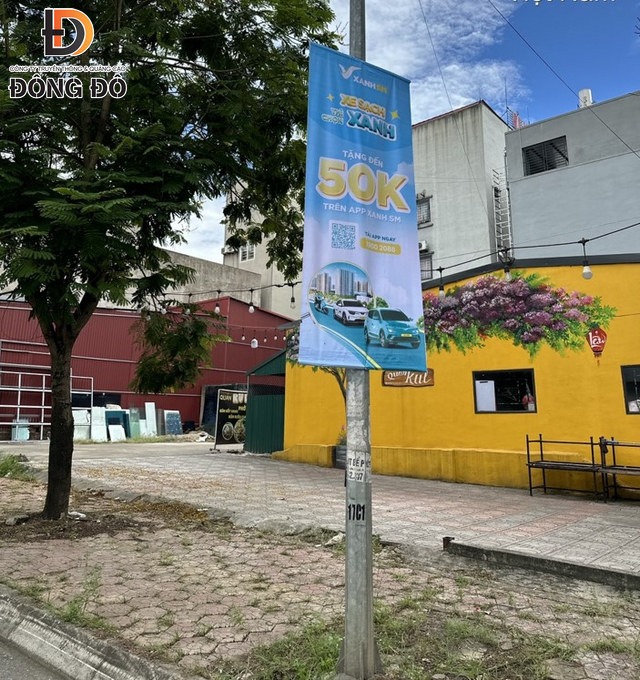 Băng rôn giới thiệu dịch vụ Taxi xanh SM