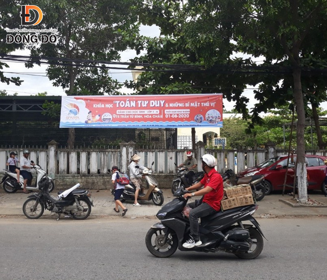 Treo băng rôn quảng cáo khóa học