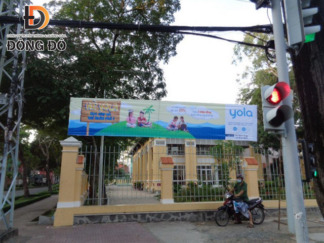 Hướng dẫn treo băng rôn, phướn quảng cáo ở Lâm Đồng