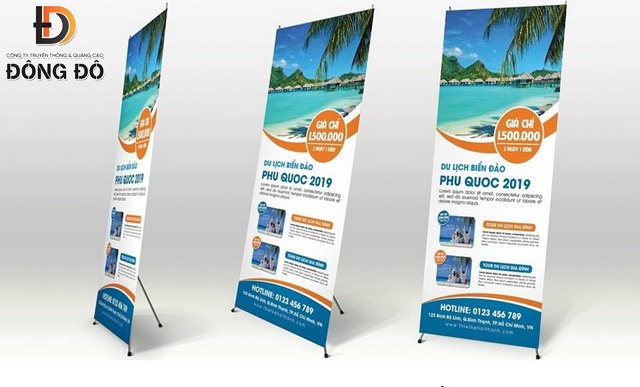 Làm standee quảng cáo du lịch theo yêu cầu khách hàng